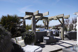 beach rentals with hot tubs