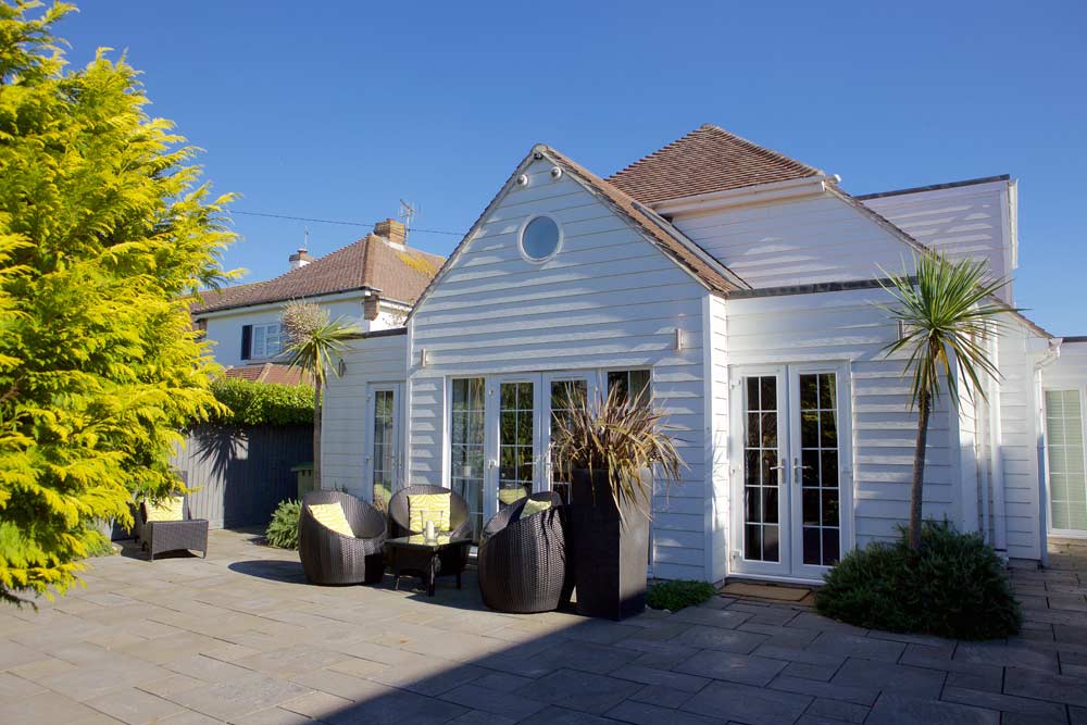 Hamptons Beach House Luxury Self Catering in West Sussex