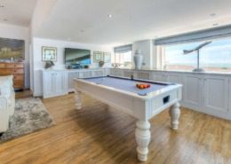 Luxury Beach house accommodation West Sussex